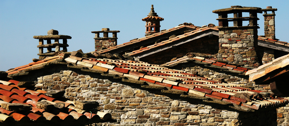 Avenc's rustic roof